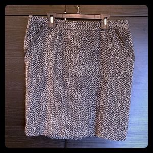 NWT Black/White Textured Skirt with Pockets